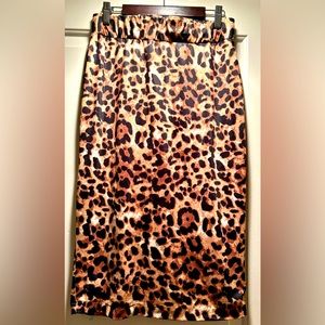 Leopard pencil skirt
